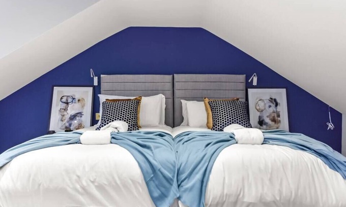 Christchurch Apartment | Fresh and Modern Flat - Sleeps 5