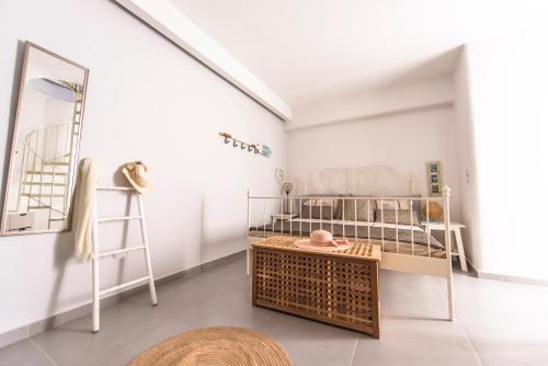 Platis Gialos Apartment | Fresh renovated maisonette close to the beach