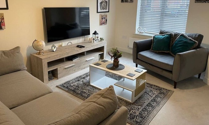 Crewe House | Fresh & Spacious New Build Home