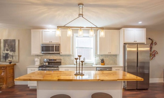Benton Park House | Freshly Renovated Home in Historic Soulard from Cardinal Vacation Homes