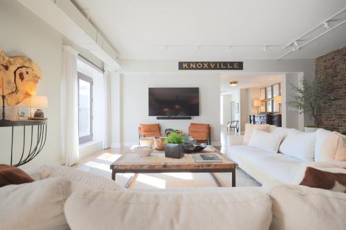 Downtown Knoxville Apartment | Friedmans Loft