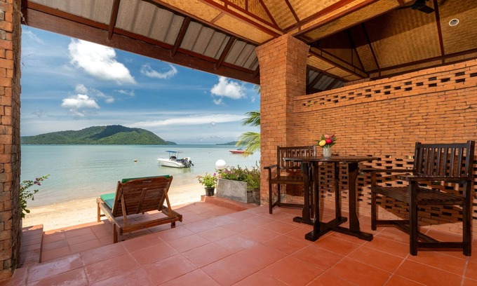 Rawai Resort | Friendship Beach Resort & Atmanjai Wellness Spa