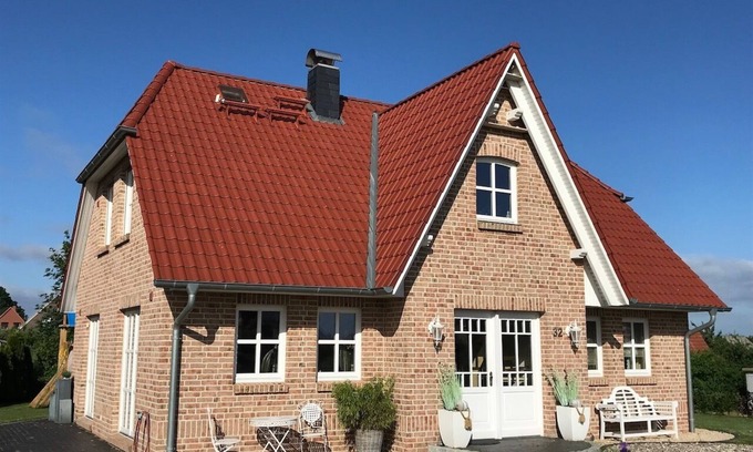 Rosenhagen House | Frisian house " Strandhus ", on the Baltic Sea, WLAN, sauna, fireplace, - SEASIDE -