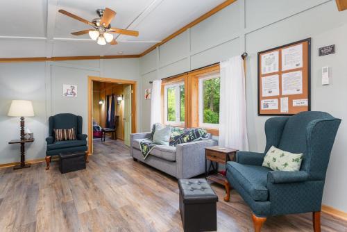 Logan House | Frog Hollow at Hocking Vacations