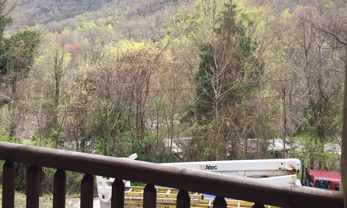 Chimney Rock Cabin | Front door neighbor of CHIMNEY ROCK-Top unit