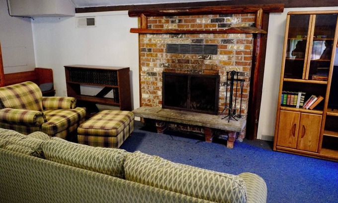 Ashford Cabin | Front lodge - 0.4 miles from Mt. Rainier entrance