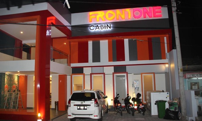 Central Yogyakarta Hotel | Front One Cabin Malioboro Jogja