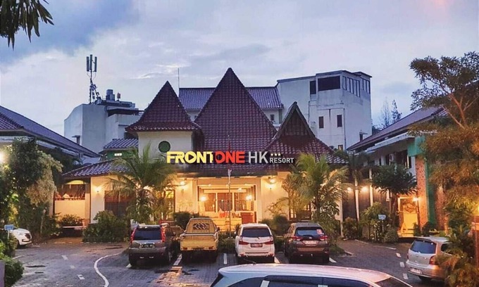 Semarang Hotel | Front One HK Resort Semarang