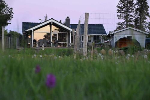 Holbaek House | Front-Row Summerhouse With View And Big Garden