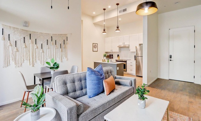 Menlo Park Apartment | Frontdesk | 2 BR Apt in Menlo Park