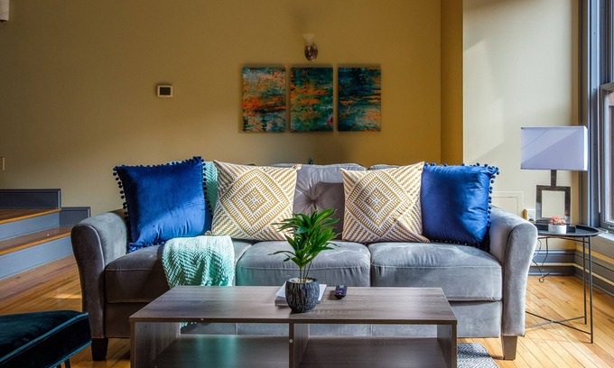 Gateway District Apartment | FRONTDESK 2015 East 4th Street Apts Downtown Cleveland