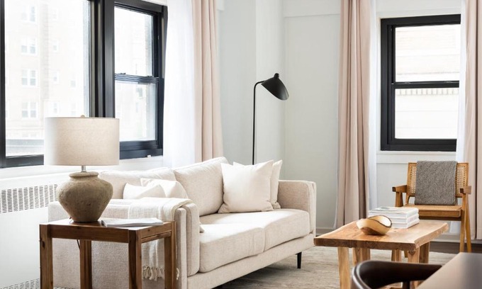 Central West End Apartment | FRONTDESK Sleek 1 BR Apt near The Muny Theater