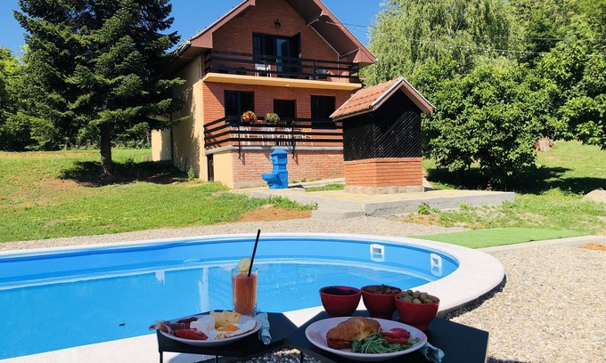 Petrovaradin House | Fruska Pool House
