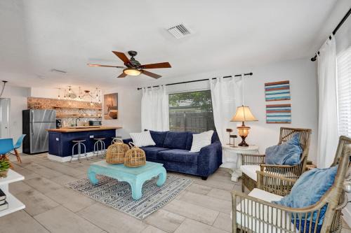 Lake Ridge Apartment | Ft. Lauderdale Beach Artistic Oasis with BBQ