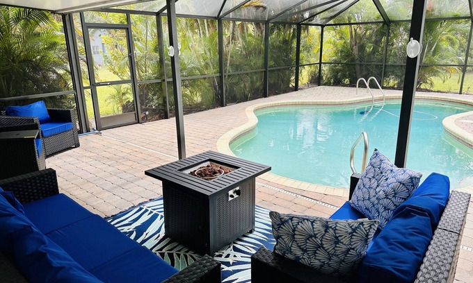 Coconut Grove House | 🐠Ft. Myers Coastal Historic District Pool Home