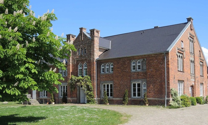 Dalwitz Apartment | Fuchsbau apartment rental (6 pers.) - FerienGut Dalwitz Verwalterhaus