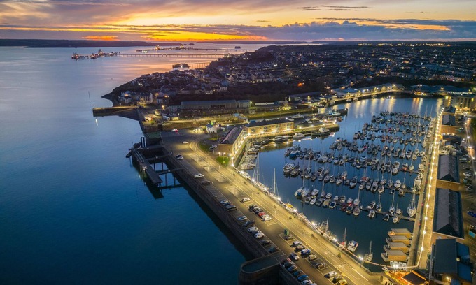 Milford Haven Apartment | Fulke Street - 2 Bedroom Apartment - Milford Haven
