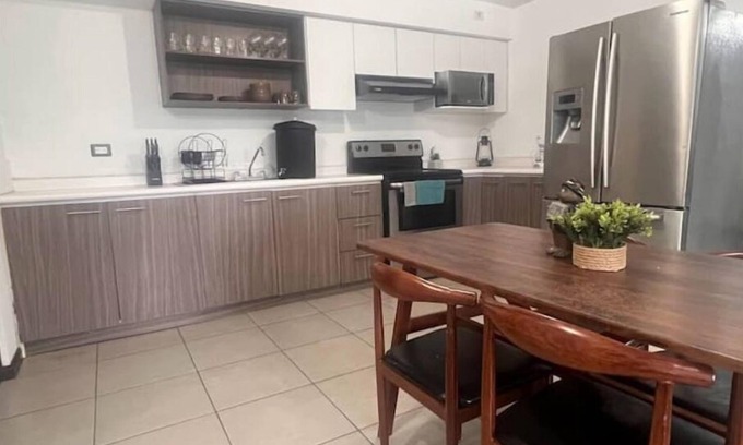 Zona 16 Apartment | Full Apartment Close to USAC - 3 Bedrooms