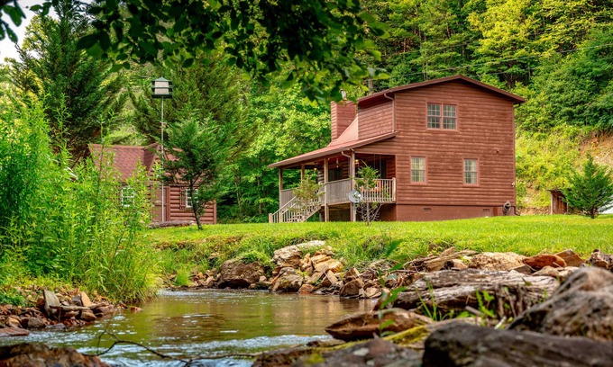 Marble Cabin | Full frontage creek retreat with Game Room, Near Nantahala,casino,waterfalls