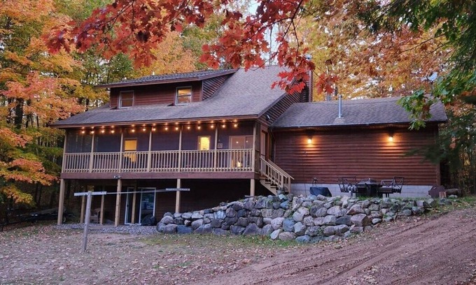 Lac du Flambeau Cabin | Full Loon Cabin by Patriot Properties