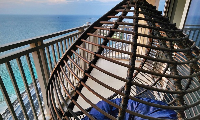 Al Sufouh 2 Apartment | Full Sea View Live by the Beach in Marina! Luxury Condo