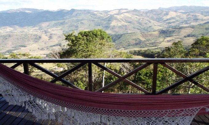 Goncalves Ski Chalet | Full view of Mantiqueira (chalet 3)