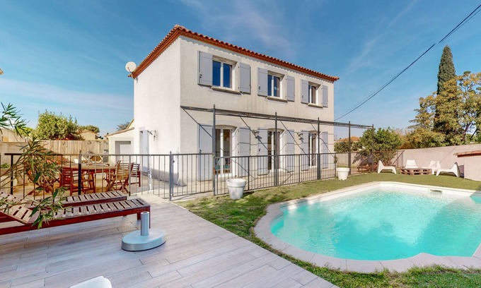 Saint-Jean-de-Vedas House | Fully air-conditioned country house with swimming pool