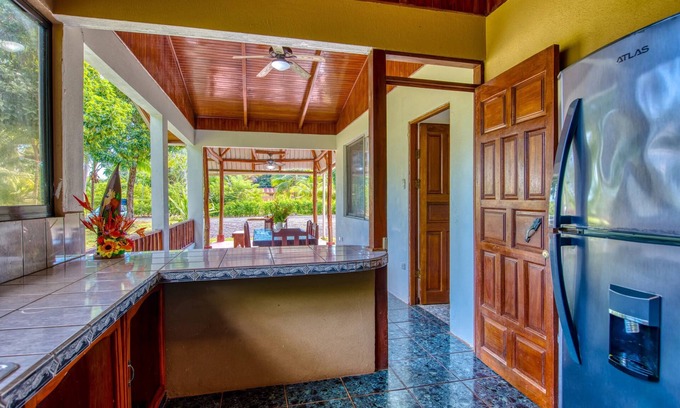 Parrita House | Fully Equipped Bungalow 2