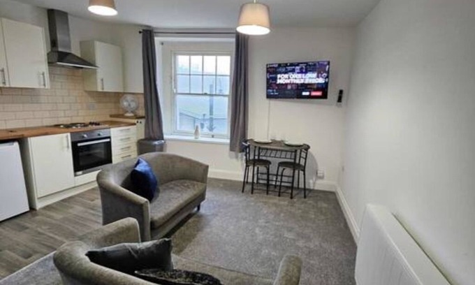 Neath Apartment | Fully Equipped Kitchen, Double room