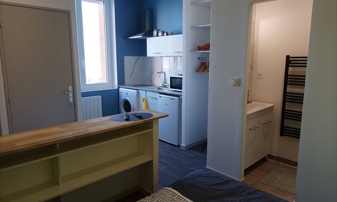 Saint-Etienne Apartment | Fully equipped studio. Welcome to Maelia