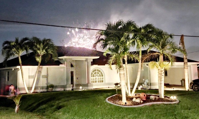 Trafalgar House | Fully equipped with everything you need to relax on your vacation in paradise!