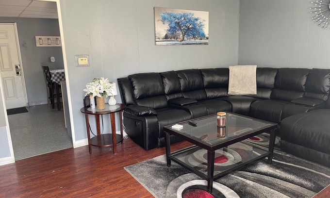 Trotwood House | Fully furnished 3 bedroom 1 bath, cheaper than a hotel rate! Washer and dryer.
