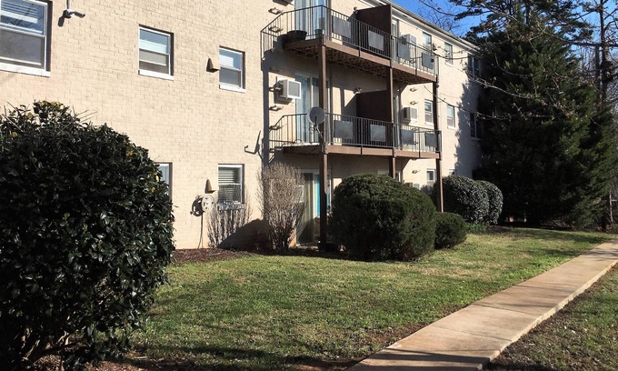 Rutherfordton Apartment | Fully Furnished Apartment for Business or Vacation Travel