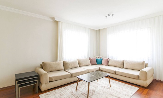 Mecidiyekoy Apartment | Fully Furnished Comfortable Flat in Sisli