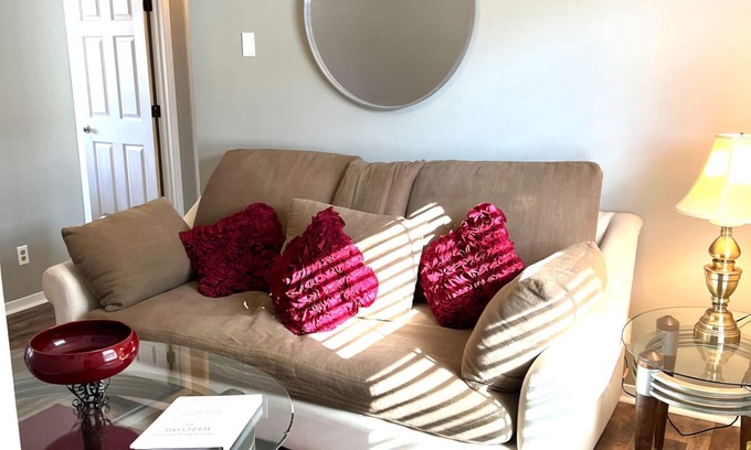 Bluewell Apartment | Fully Furnished Executive Rental 2-Bed 1-Bath Pets Allowed