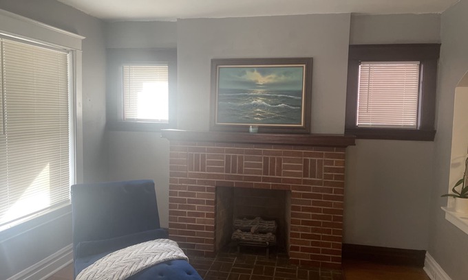 St. Louis House | Fully furnished modern home, all access.