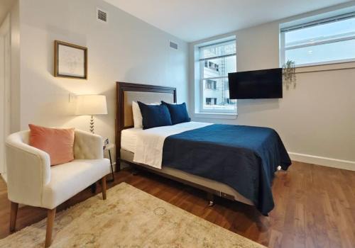 Downtown Jacksonville Apartment | Fun Cozy Apts - 1 25 Mile Walk to TIAA Bnk Fld