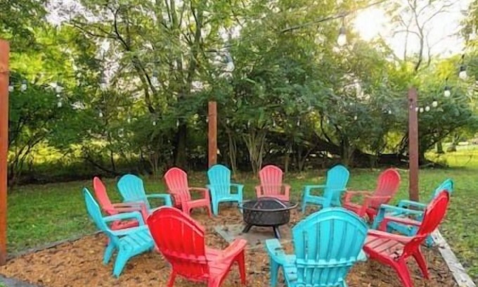 Goodlettsville House | Fun Nashville Retreat w/HOT TUB