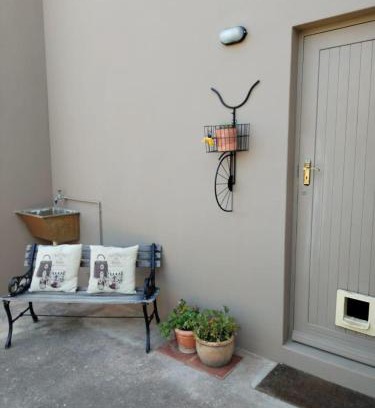 Pringle Bay Apartment | Funky beach Apartment