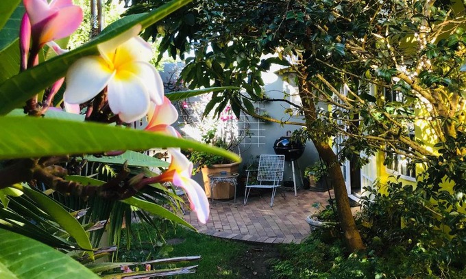 Westcliff House | Funky cottage