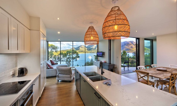 Coles Bay House | Furneaux