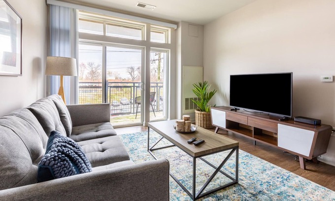 Reston Apartment | Furnished 1BR in Reston + Parking + Amenities