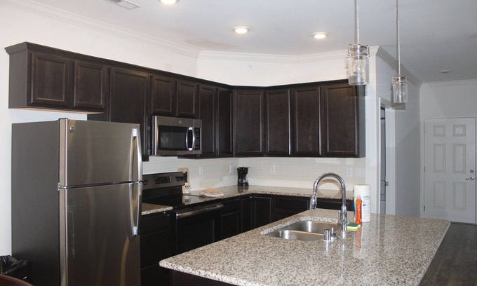 Keene - Military Road Apartment | Furnished 2-bedroom apartment on the Southwest side of Lexington!
