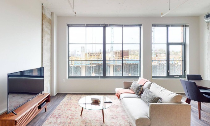 Eisenhower East Apartment | Furnished 2BR in Alexandria w/ Roof Pool + Gym