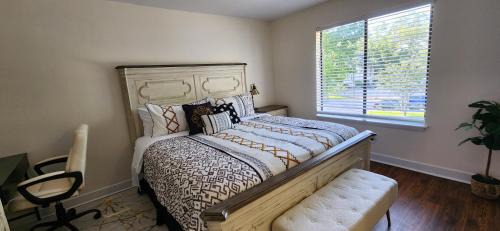North Charleston Apartment | Furnished 3 Bedroom Condo near Trident Medical Center