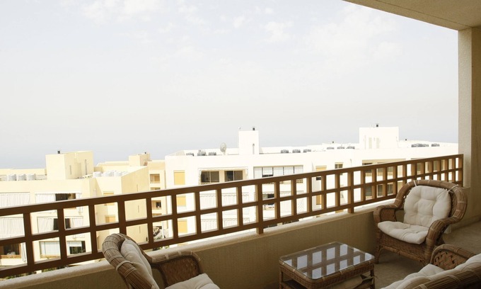 Safra Apartment | Furnished apartment with pool access