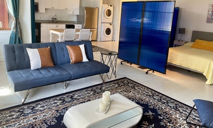 Old Town Chinatown Condo | Furnished! Beautiful Loft in the Old Town/Pearl/Downtown Area