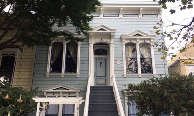 Lower Pacific Heights Condo | Furnished flat in 19th-century Victorian