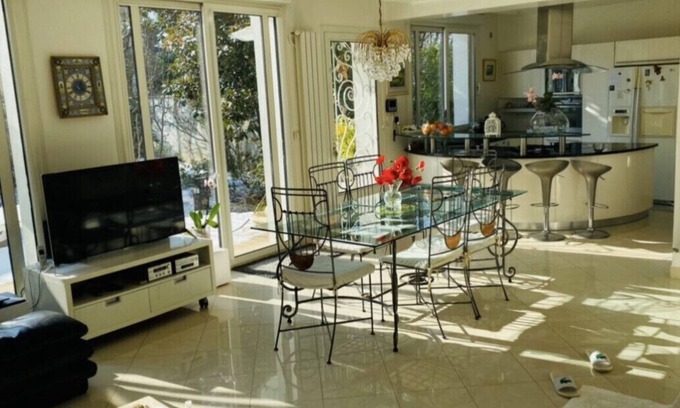 Nogent Village House | Furnished holiday rentals on the banks of the Marne