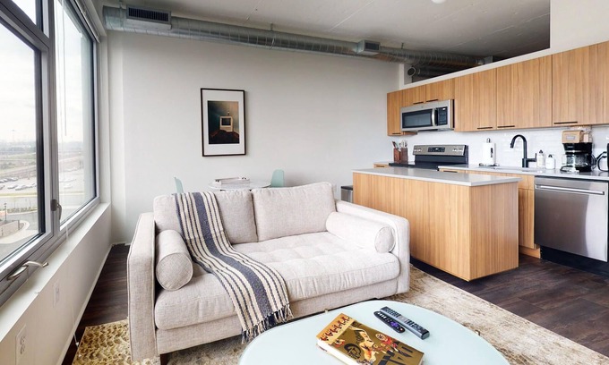 Eisenhower East Apartment | Furnished Studio in The Foundry w/ Many Amenities